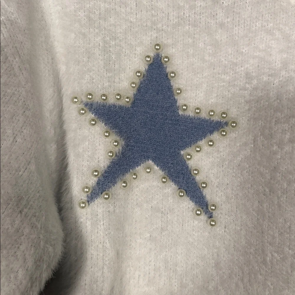 NANETTE LEPORE WOMENS SOFT STAR PEARL EMBELLISHED SWEATER WHITE BLUE MEDIUM